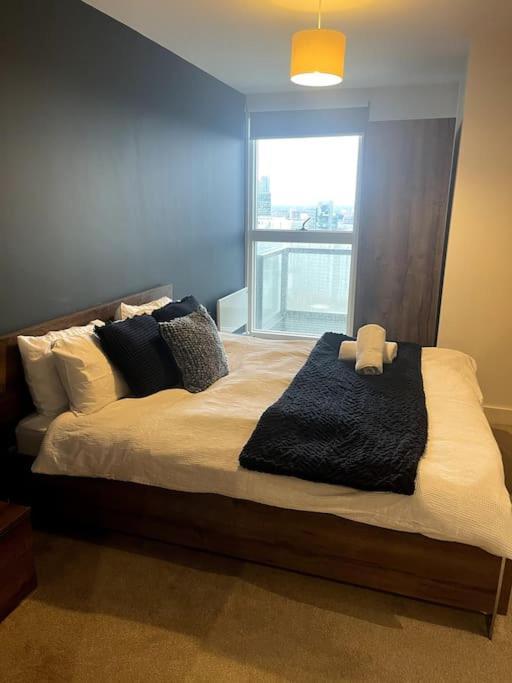 Lovely 2-Bedroom Condo With Balcony Manchester Ngoại thất bức ảnh