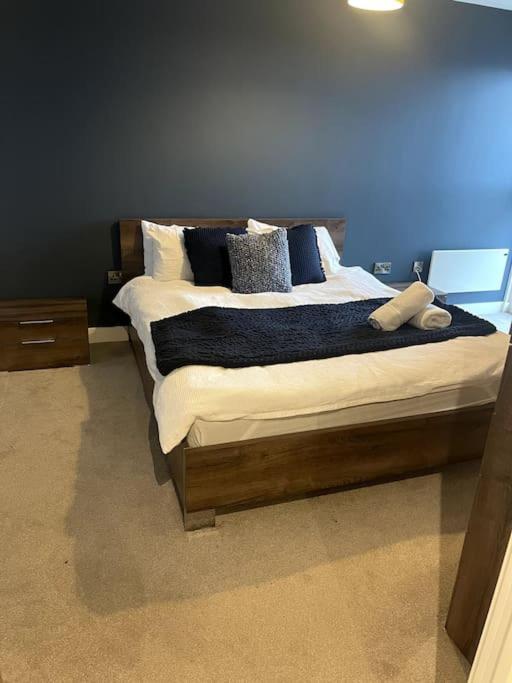Lovely 2-Bedroom Condo With Balcony Manchester Ngoại thất bức ảnh